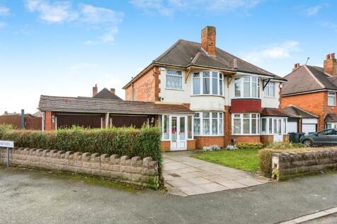 3 bedroom semi-detached house for sale