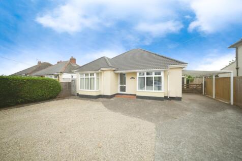 3 bedroom detached bungalow for sale