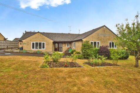 4 bedroom detached bungalow for sale