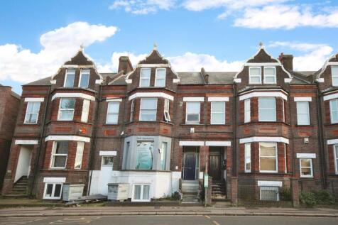 Studio flat for sale