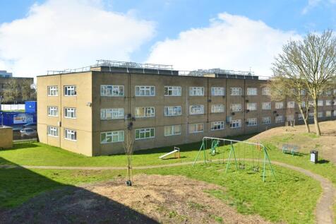 Studio flat for sale