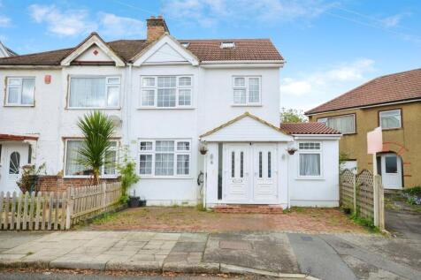 5 bedroom semi-detached house for sale