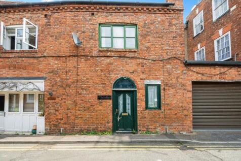 2 bedroom town house for sale