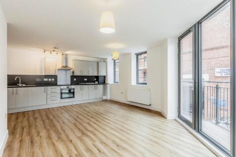 2 bedroom flat for sale