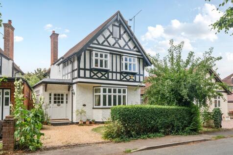 6 bedroom detached house for sale