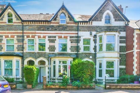 4 bedroom terraced house for sale