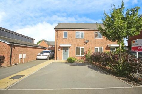 2 bedroom semi-detached house for sale