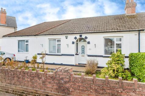 4 bedroom semi-detached bungalow for sale