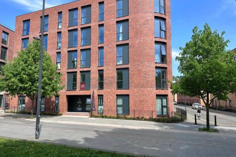 Studio flat for sale
