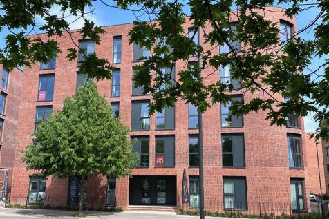 Studio flat for sale