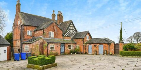 7 bedroom farm house for sale