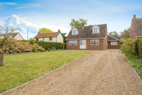 3 bedroom chalet for sale