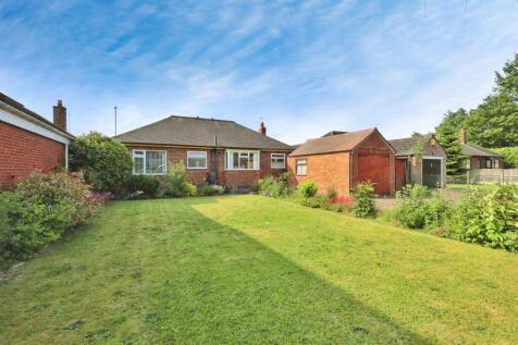 2 bedroom detached bungalow for sale
