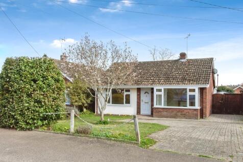 2 bedroom detached bungalow for sale