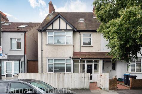 5 bedroom end of terrace house for sale
