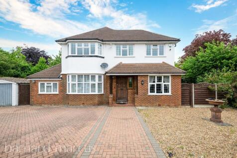 6 bedroom detached house for sale