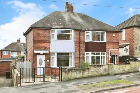 2 bedroom semi-detached house for sale