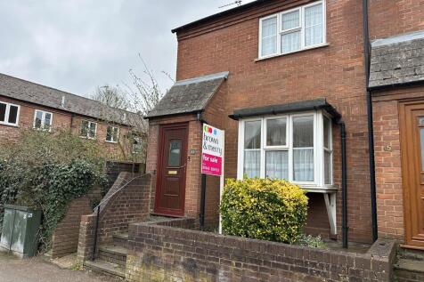 2 bedroom semi-detached house for sale