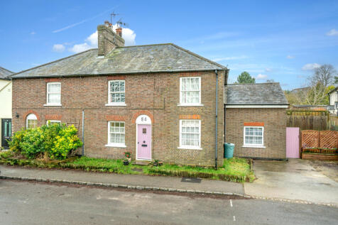 5 bedroom semi-detached house for sale