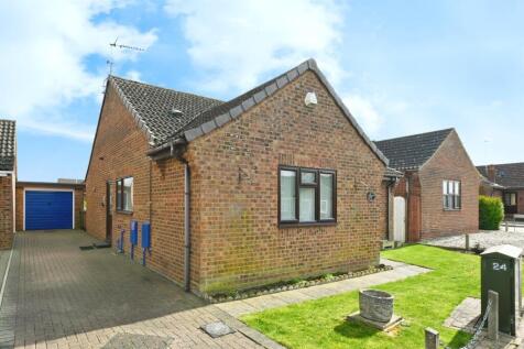 2 bedroom detached bungalow for sale