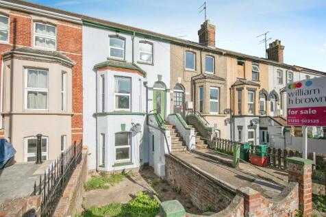 4 bedroom terraced house for sale