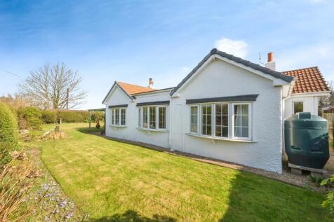4 bedroom detached bungalow for sale