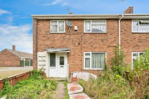 3 bedroom end of terrace house for sale