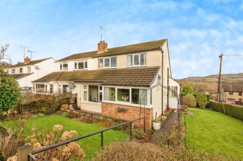 3 bedroom semi-detached bungalow for sale