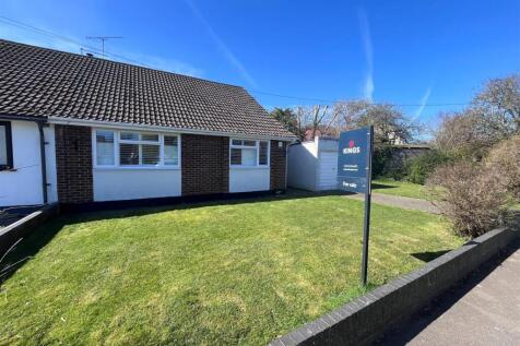 2 bedroom semi-detached bungalow for sale