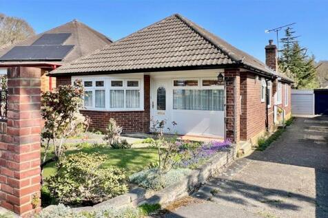 2 bedroom detached bungalow for sale