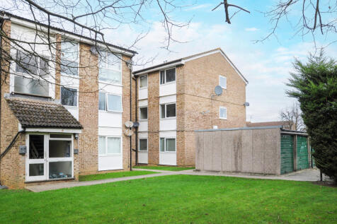Foxglove Way, Springfield, Chelmsford 2 bed flat for sale