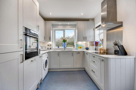 Boundary Drive, Hutton, Brentwood 2 bed terraced house for sale