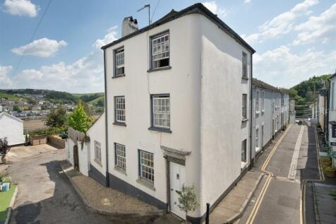 5 bedroom semi-detached house for sale