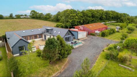 5 bedroom bungalow for sale