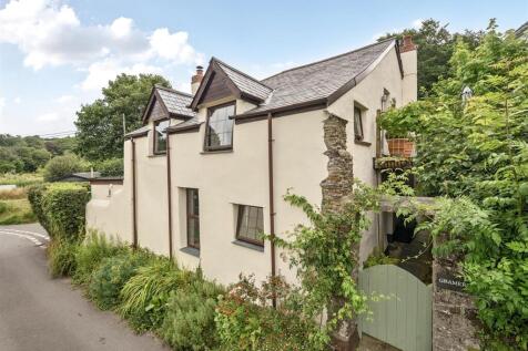 Hartland 4 bed detached house for sale