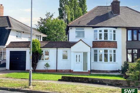 3 bedroom semi-detached house for sale