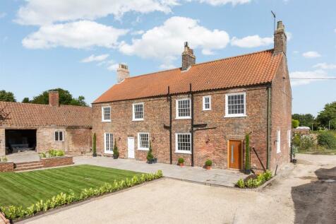 Manor House, Conyers Fold, Harpham... 5 bed house for sale