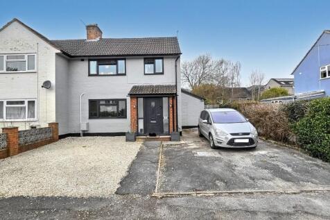Central Avenue, Church Stretton SY6 3 bed semi
