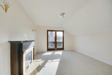 Slade Court, Watling Street, Radlett WD7 1 bed retirement property for sale