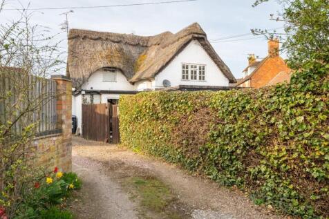 Oxford Road, Rugby 3 bed cottage for sale