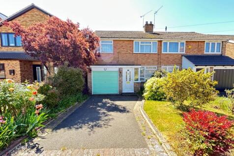 Campion Road, Royal Leamington Spa 3 bed semi