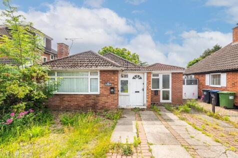 3 bedroom detached bungalow for sale