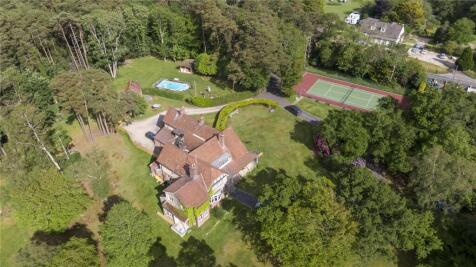 7 bedroom detached house for sale