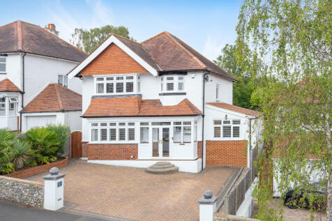 Julien Road, Coulsdon CR5 4 bed detached house for sale