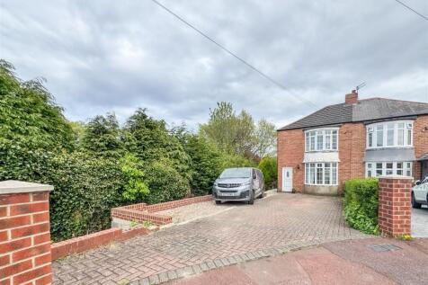 2 bedroom semi-detached house for sale