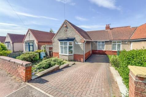 2 bedroom semi-detached bungalow for sale