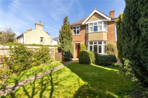 Shelford Road, Trumpington, Cambridge 3 bed detached house for sale