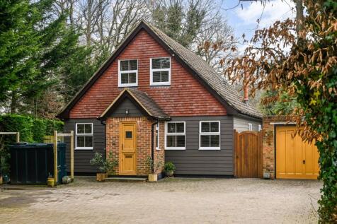 Hamstreet Road, Shadoxhurst, Ashford... 4 bed detached house for sale