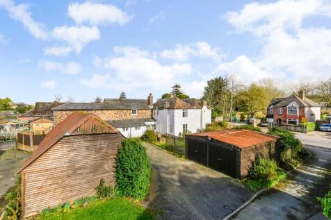 Church Road, Willesborough, Ashford... 5 bed link detached house for sale