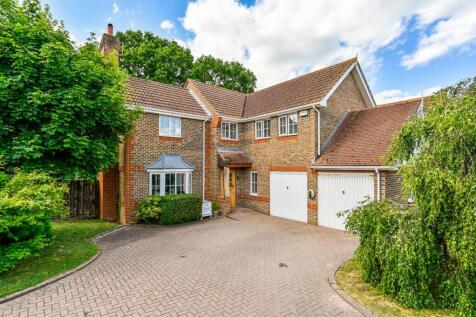 The Willows, Bethersden Road... 4 bed detached house for sale